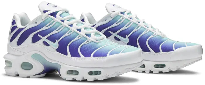 NIKE Patike Tuned 1
